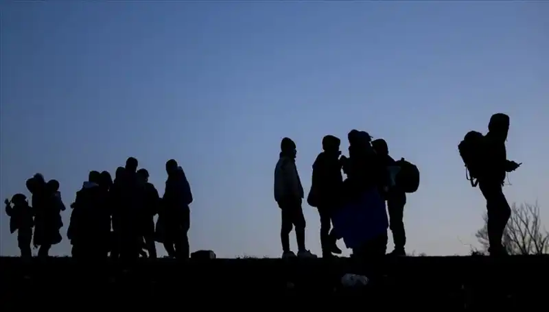 Edirne'de 21 Düzensiz Göçmen Ele Geçirildi: İnsan Ticareti İle Mücadele Süreci