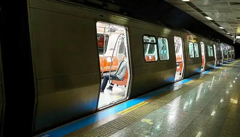 İstanbul'un En Yoğun Metro Hatlarında Kapatmalar Yolda, Seyahatlerinizi Planlayın