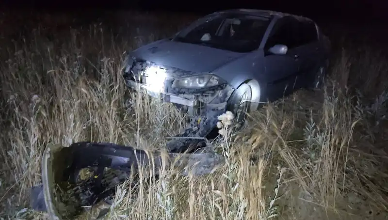 Burdur'da Tarlaya Uçan Otomobil Kazası: İki Yaralı Vard