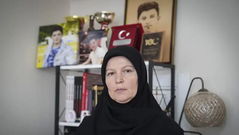 15 Temmuz’un Genç Şehidi: Mahir Ayabak’ın Annesinin Dinmeyen Acısı