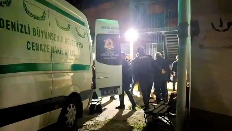 Hayvan Besicisinin Korkunç Ölümü: Yem Karma Makinesine Düştü