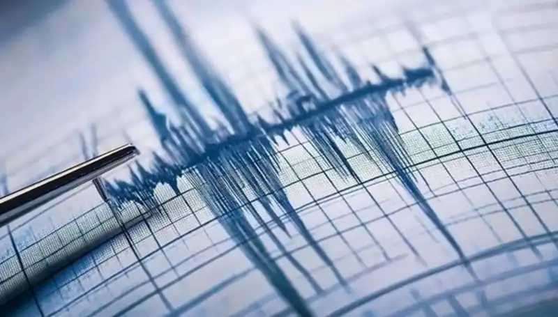 Rusya'da 8 Büyüklüğünde Deprem! Tsunami Uyarısı Yapıldı!