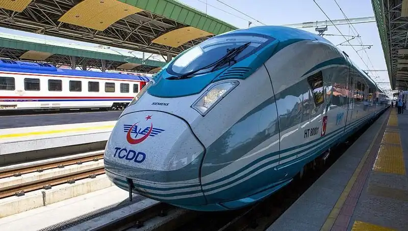 TCDD, Tren Makinisti Alımı İçin 140 Kursiyer Arıyor! Başvuru Süreci Hakkında Her Şey