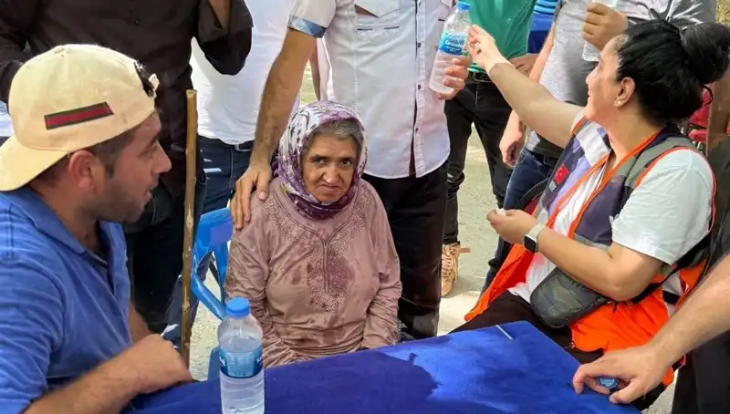 Kayıp Kadın 3 gün Sonra Bulundu: Piknikçilerin İzleri Hayatta Kalmasını Sağladı