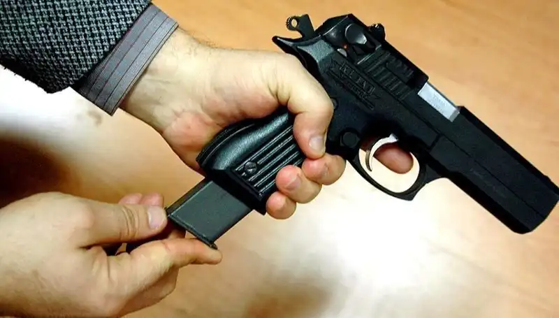 Silahını Kurcalayan Genç Adam, Talihsiz Bir Kaza Sonucu Hayatını Kaybetti