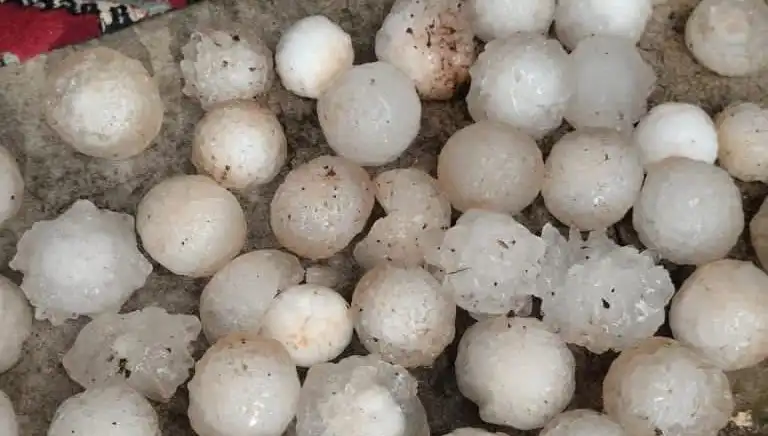 Şanlıurfa'yı Vuran Dolu Yağışı, Sokakları Beyaza Bürüdü!