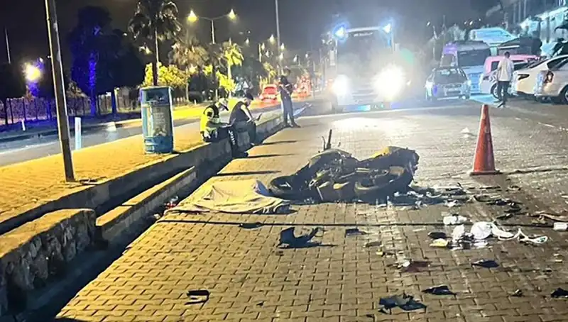 Alanya'da Feci Motosiklet Kazası: Genç Hayat Kaybetti