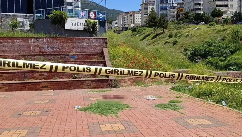 Kahramanmaraş'ta Bıçaklı Kavga: Tansiyon Yükseldi, Bir Kişi Ağır Yaralandı!