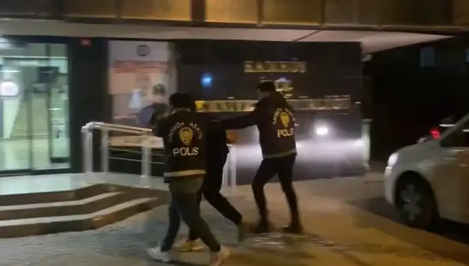 Galatasaray Taraftarını Silahla Yaralayan Saldırgan Yakalandı: Detaylar Ortaya Çıktı