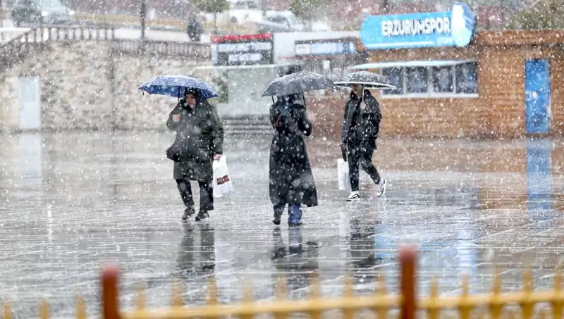 Mayıs Ortasında Yaşanan Beklenmedik Kar Sürprizi Türkiye'yi Şaşırttı
