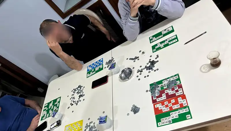 TikTok'taki Canlı Yayında Şok Baskın: 22 Kişi Suçüstü Yakalandı