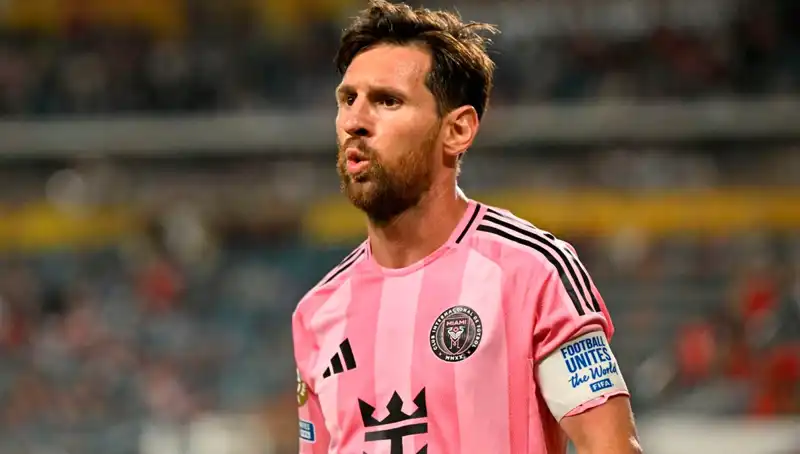 Messi'nin Heyecan Verici Dönüşü: Son Dakika Şutu Directten Döndü