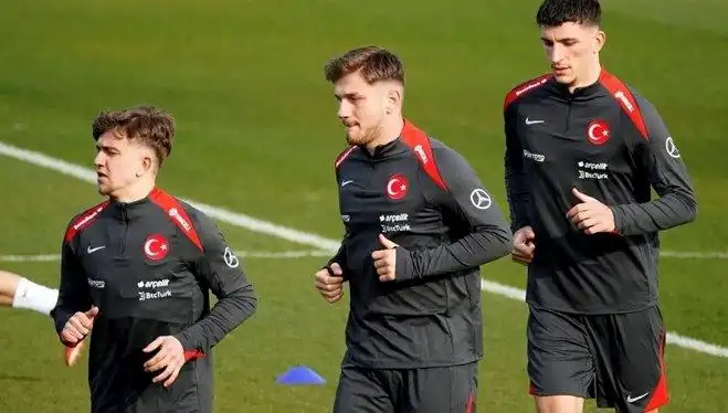 Fenerbahçe'nin Milli Yıldızı Galatasaray'a Transfer Oluyor!