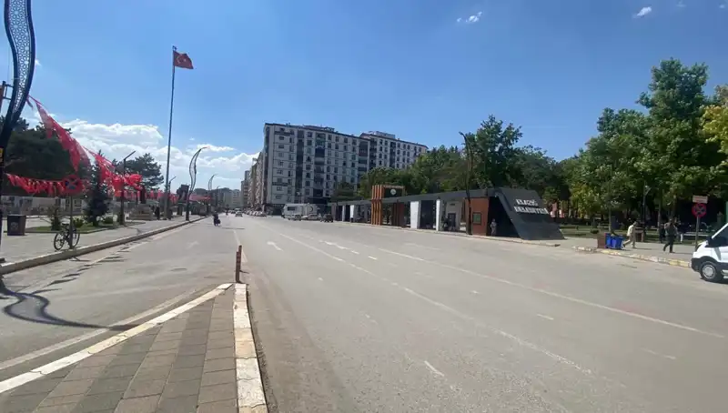Elazığ'da Sokaklar Tarihinin En Sessiz Günlerini Yaşıyor