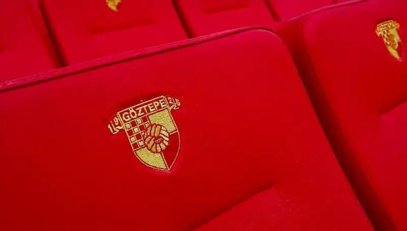 Göztepe, Sıradışı Yetenek Junior Olaitan ile Anlaşmaya Vardı