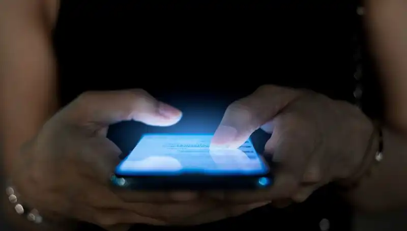 Narsisizm ve Telefon Alışkanlıkları: Psikologların Dikkatini Çeken Şaşırtıcı Bağlantı