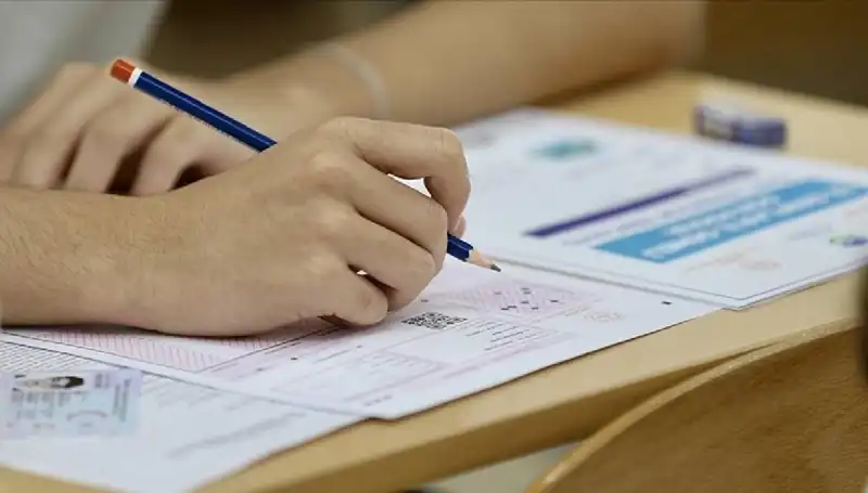 Nizip'ten YKS Şampiyonu Çıktı: Öğrenciler Heyecanla Kutladı!