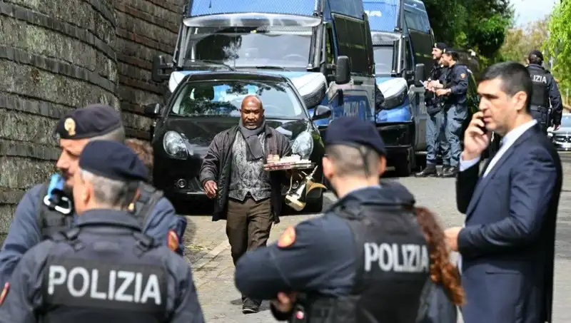 Roma’da Nükleer Gerilim Sona mı Eriyor? İran ve ABD Toplantıdaydı